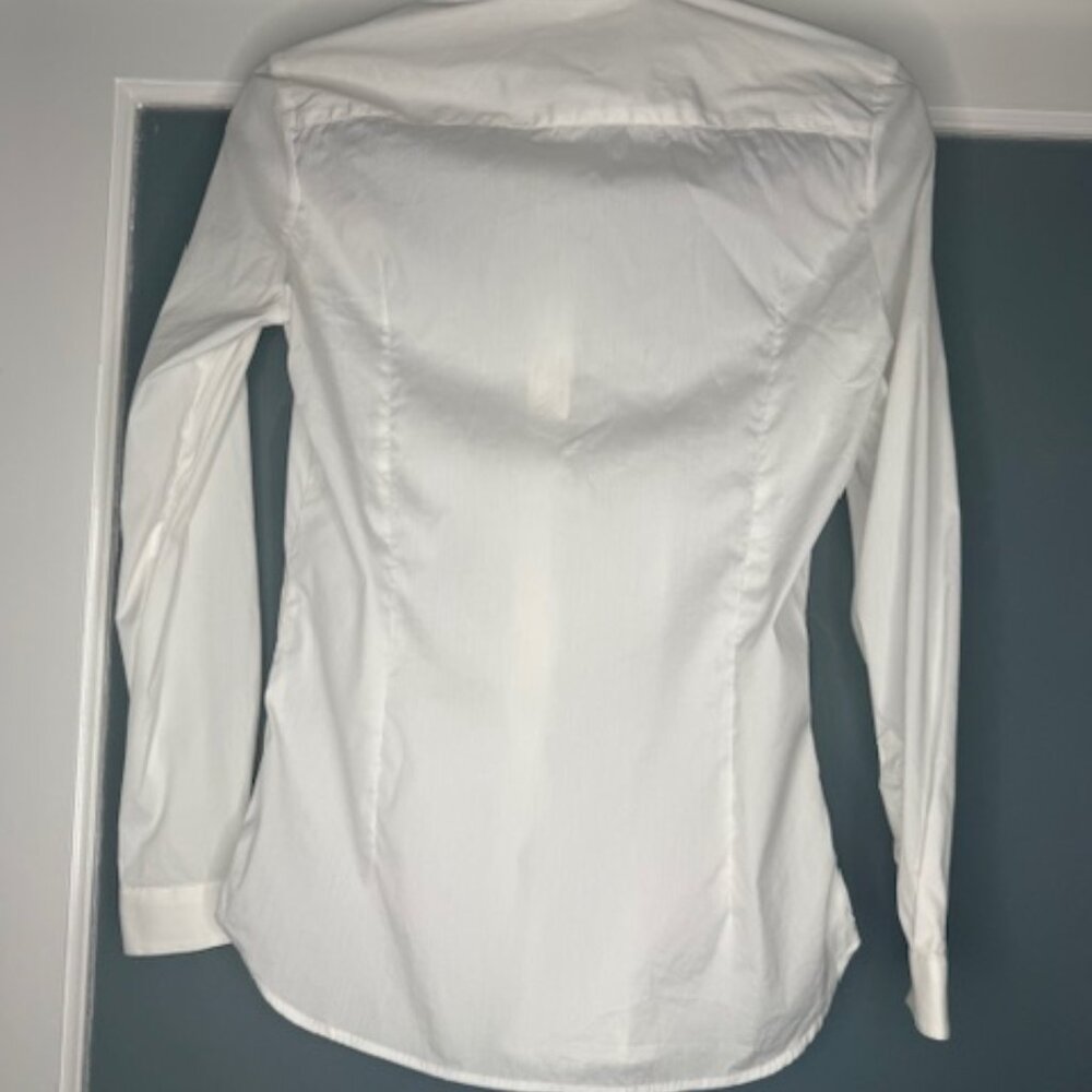 Burberry Classic White Women Shirt Size 0 XS - Great Condition - Picture 2 of 9